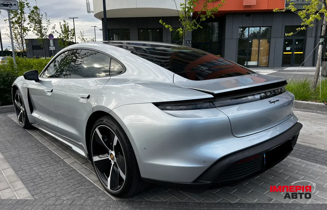 Porsche Taycan - фото 13