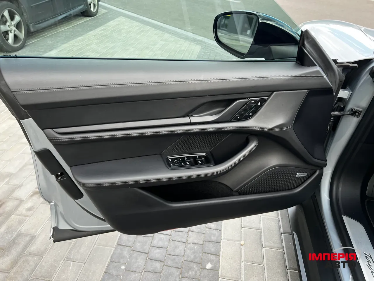 Porsche Taycan - фото 16