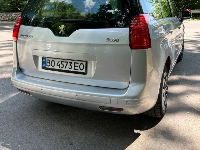Peugeot 5008 - фото 2