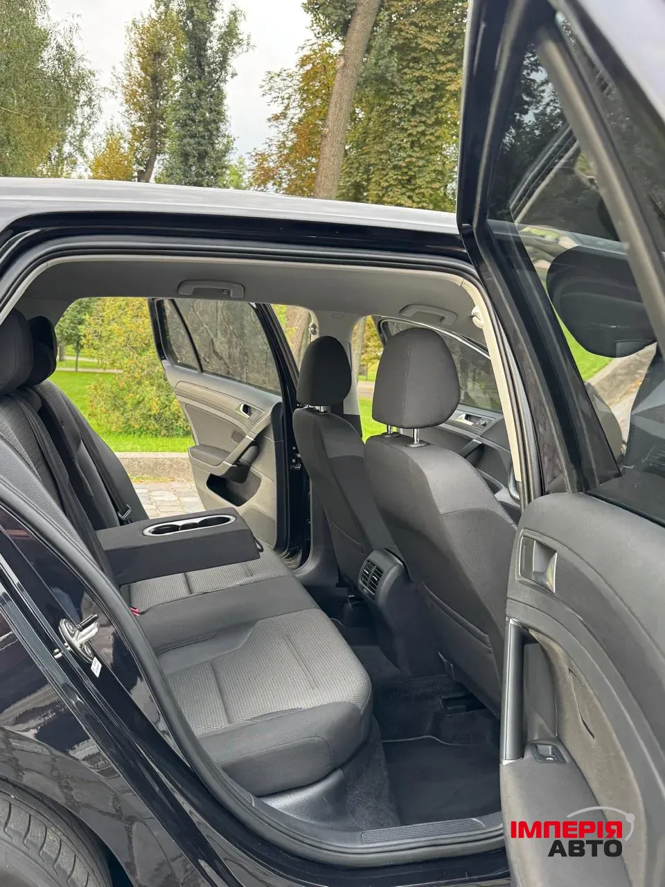 Volkswagen Golf - фото 18