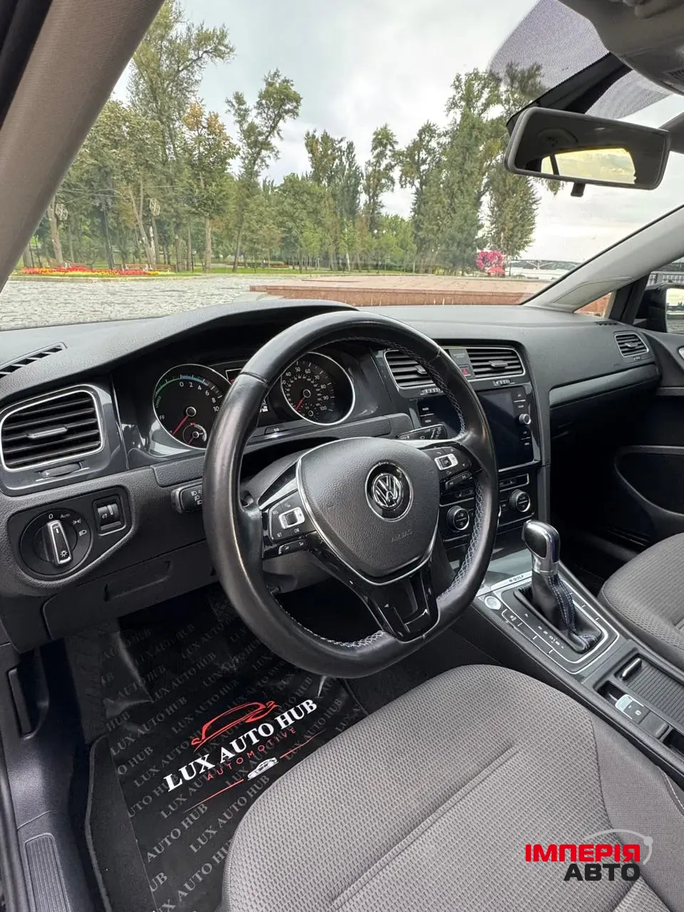 Volkswagen Golf - фото 25