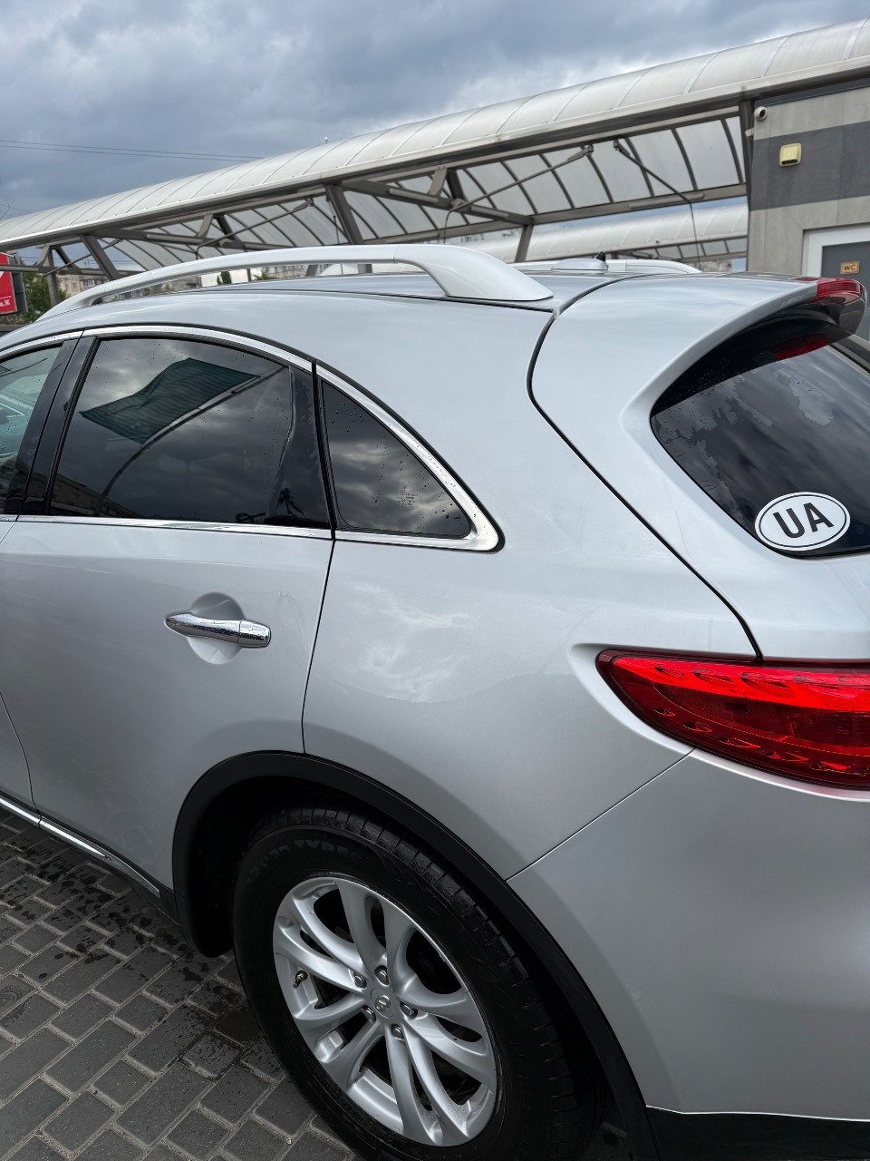 Infiniti QX70 - фото 11