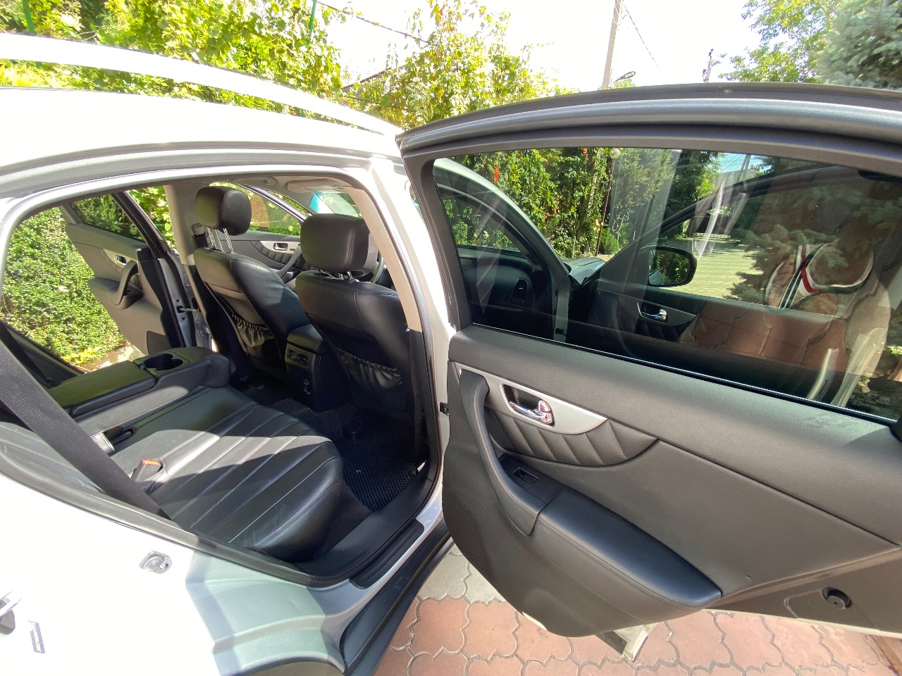 Infiniti QX70 - фото 13