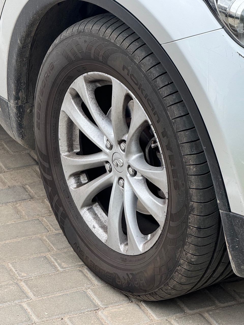 Infiniti QX70 - фото 5