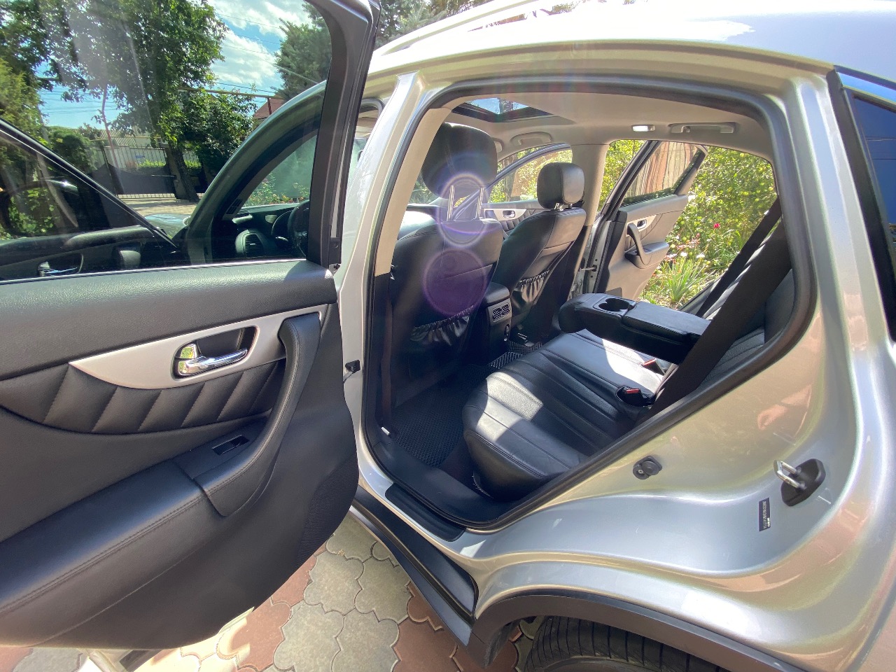 Infiniti QX70 - фото 10