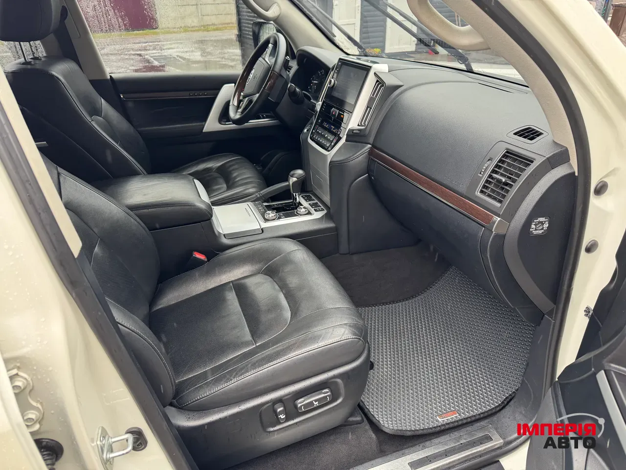 Toyota Land Cruiser - фото 11