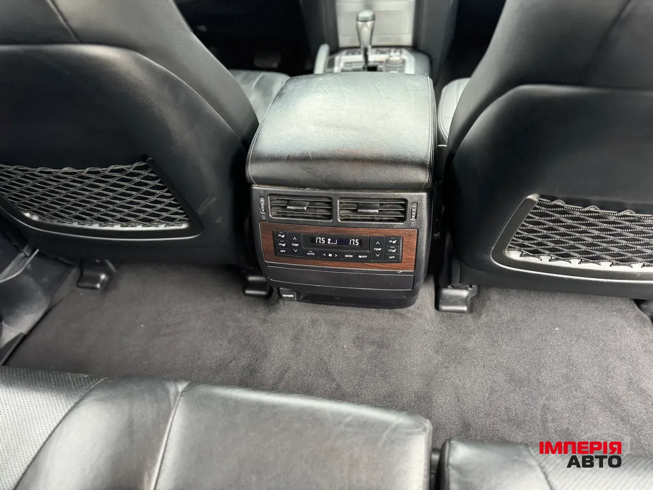 Toyota Land Cruiser - фото 17