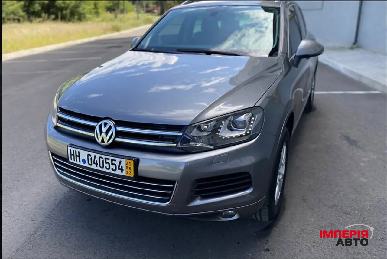 Volkswagen Touareg - фото 7