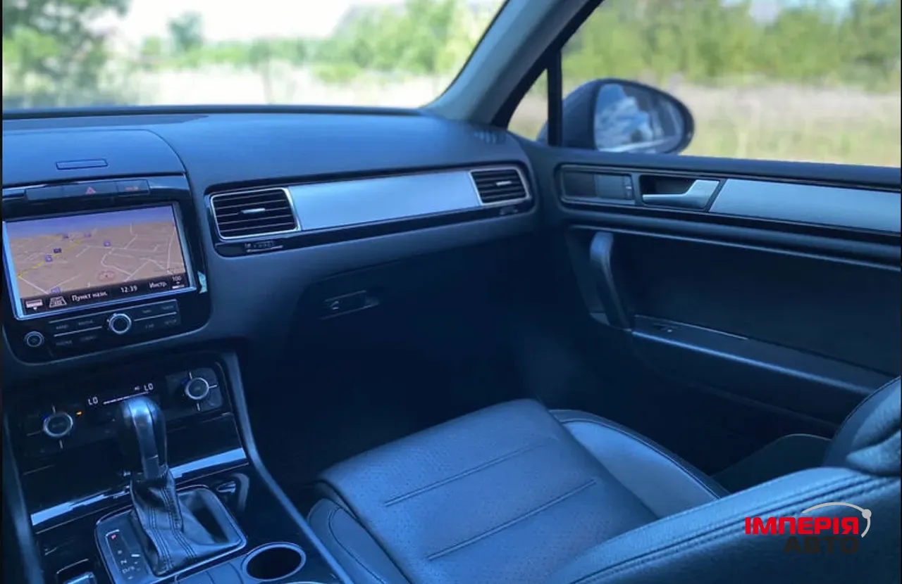 Volkswagen Touareg - фото 26