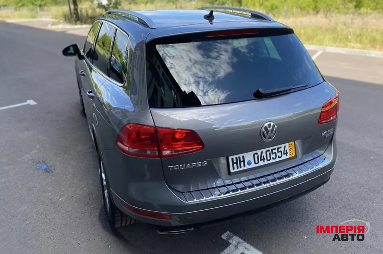 Volkswagen Touareg - фото 10
