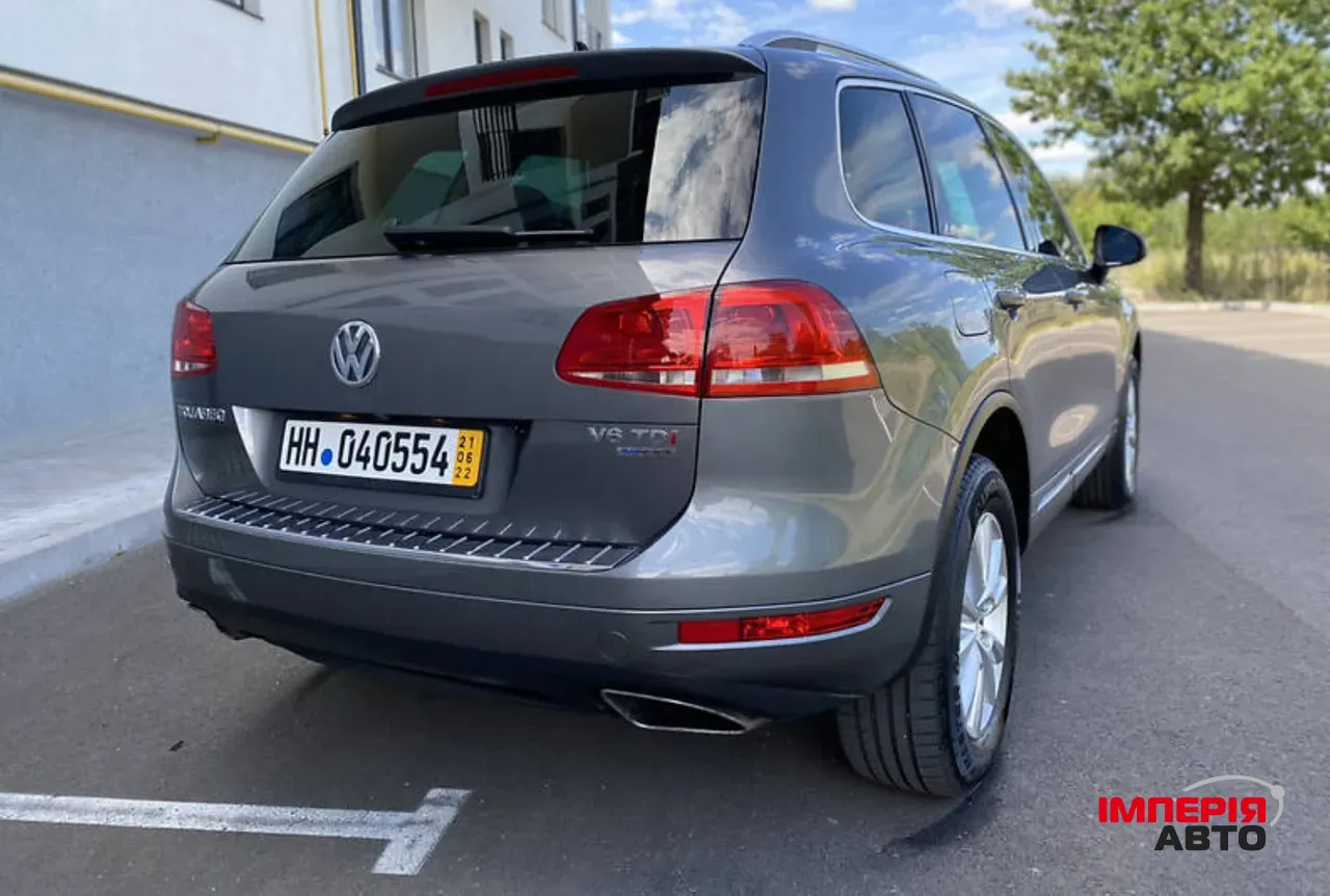 Volkswagen Touareg - фото 4
