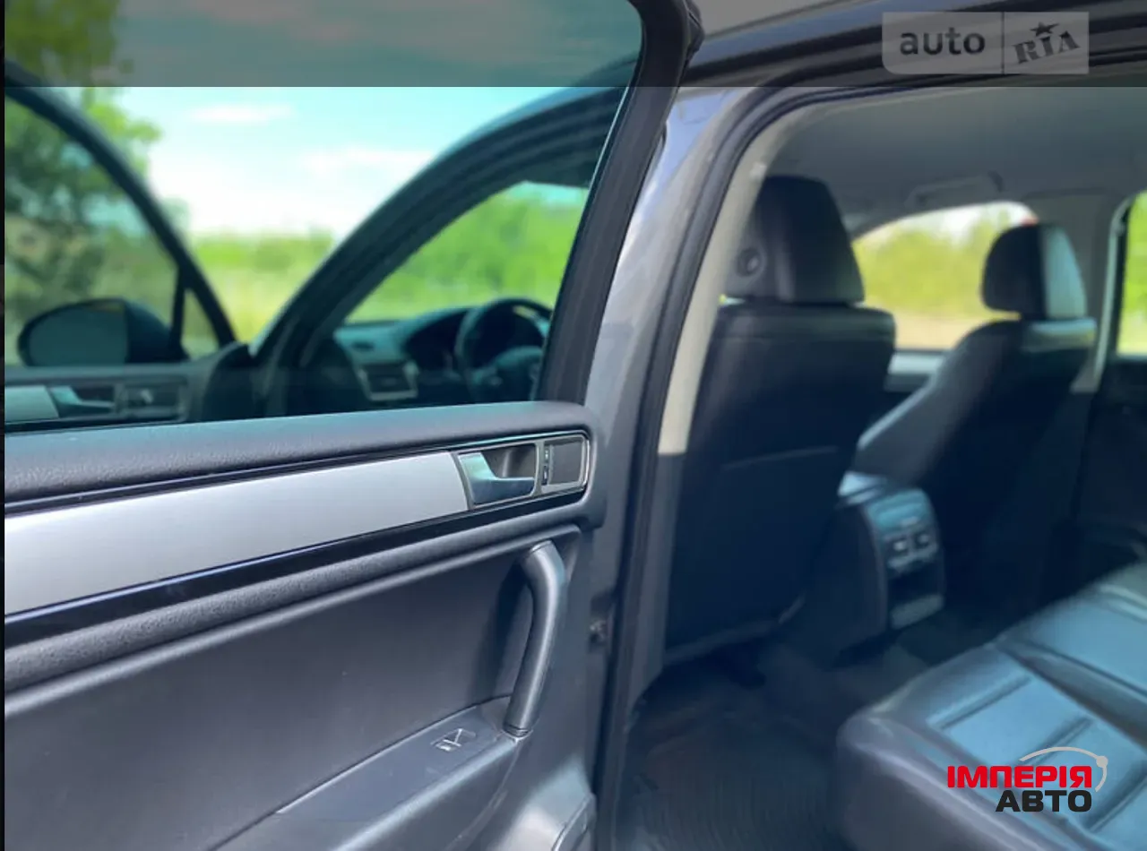 Volkswagen Touareg - фото 21