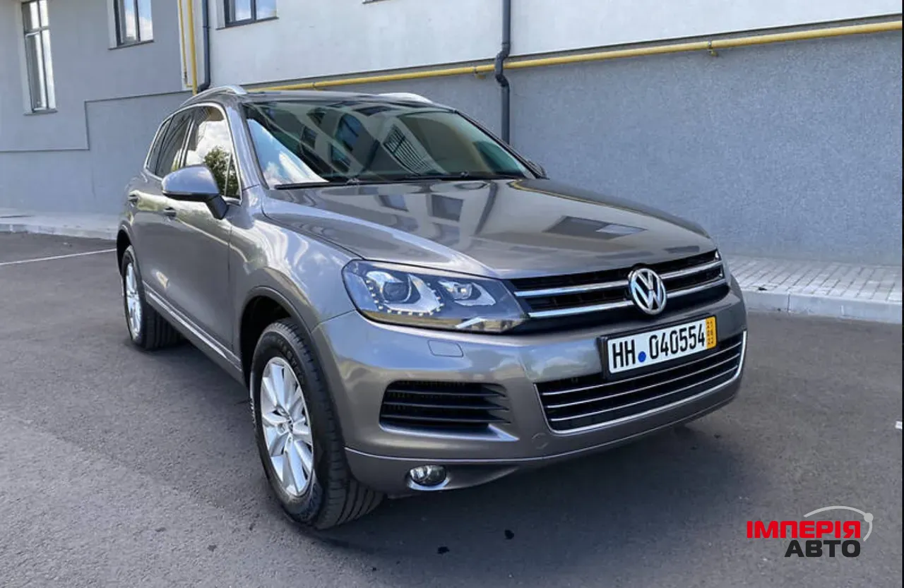 Volkswagen Touareg - фото 1