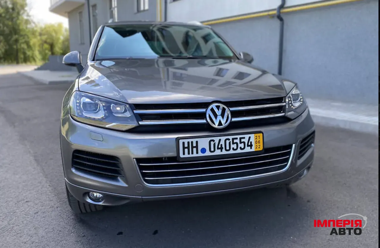 Volkswagen Touareg - фото 6