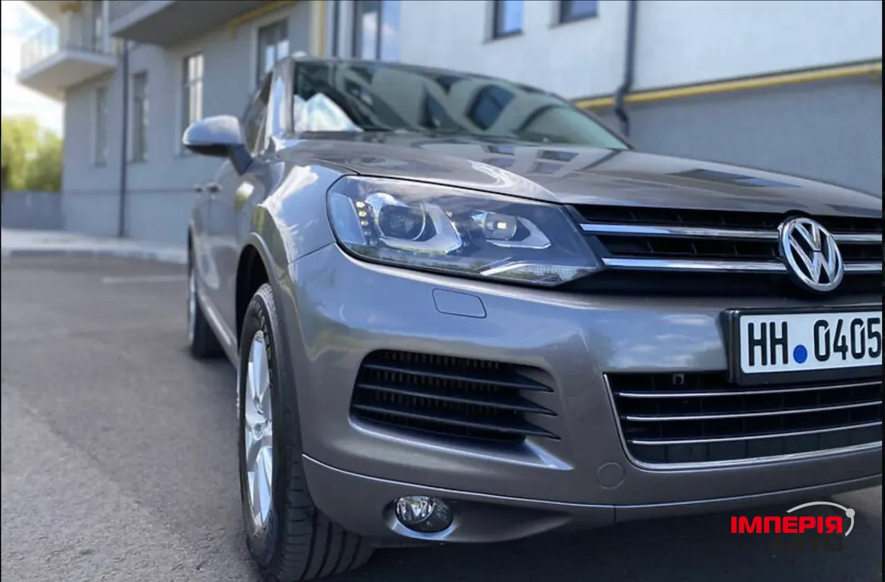 Volkswagen Touareg - фото 14