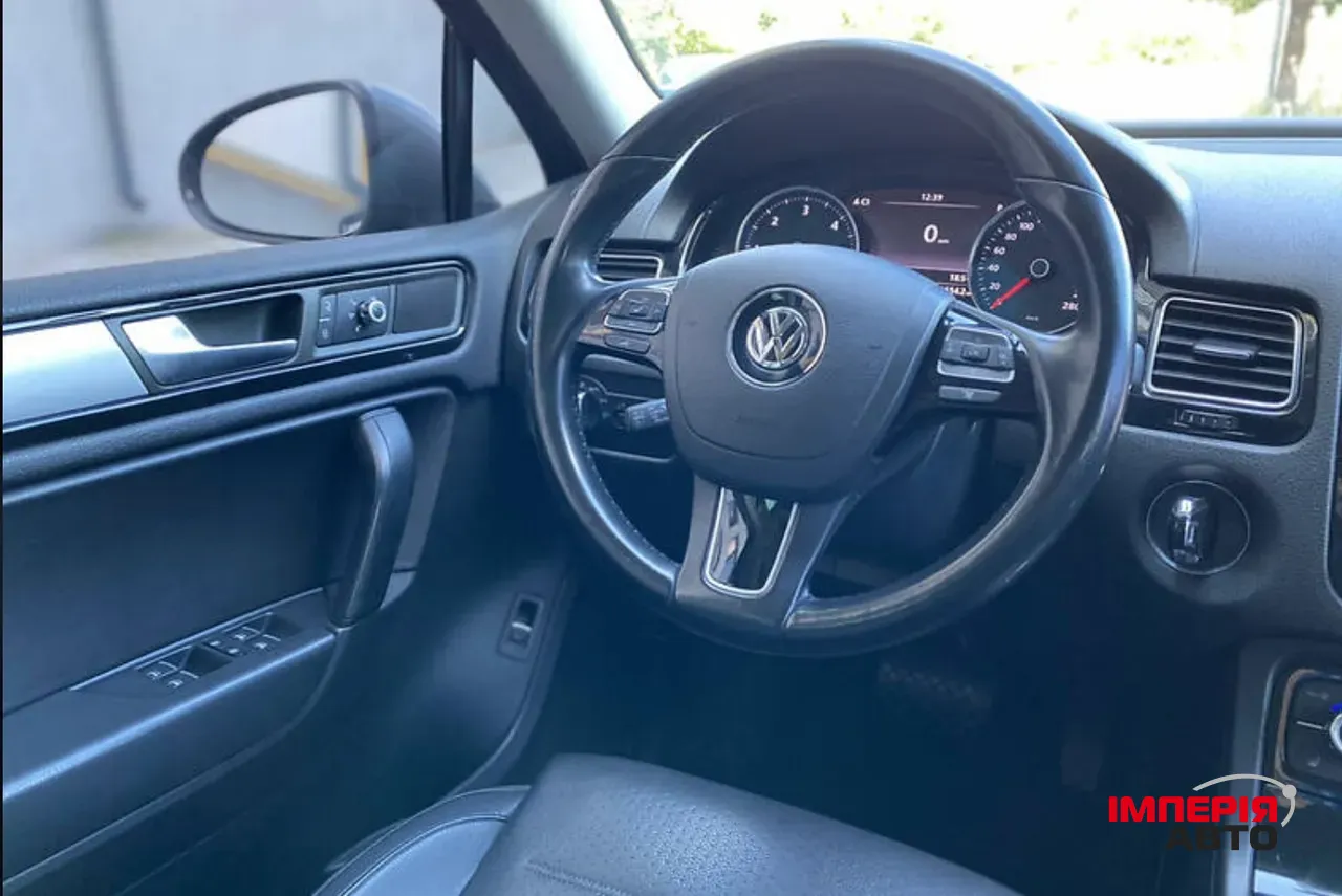 Volkswagen Touareg - фото 28