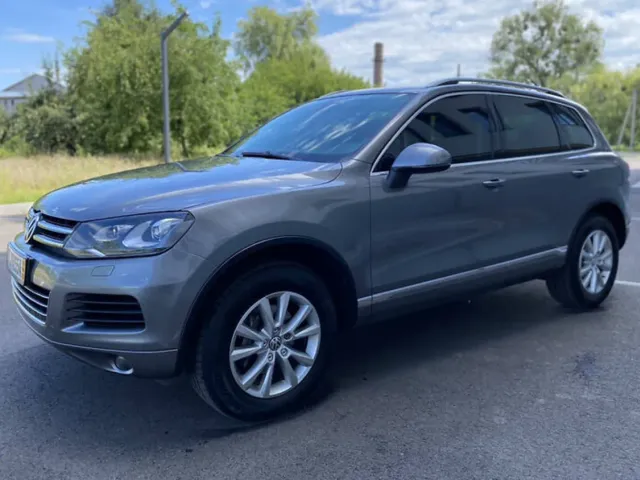 Volkswagen Touareg - фото 5