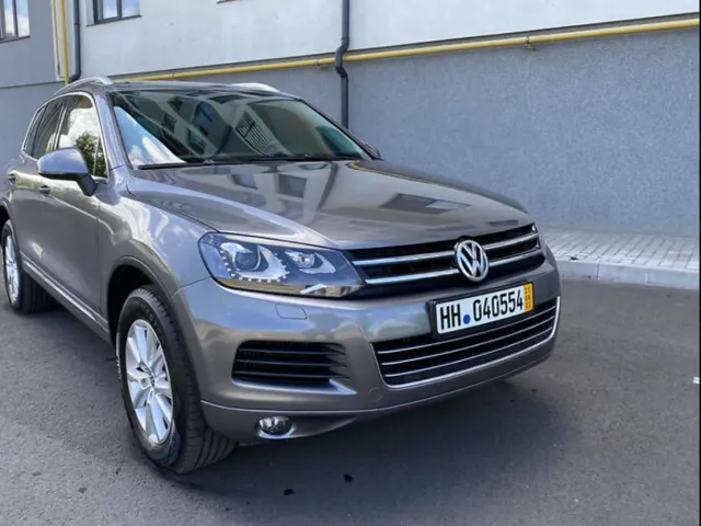 Volkswagen Touareg - фото 5