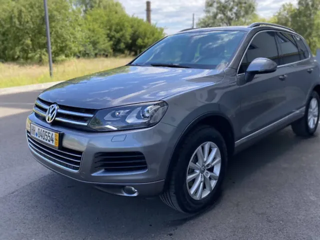 Volkswagen Touareg - фото 3