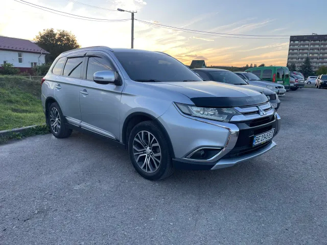 Mitsubishi Outlander - фото 5