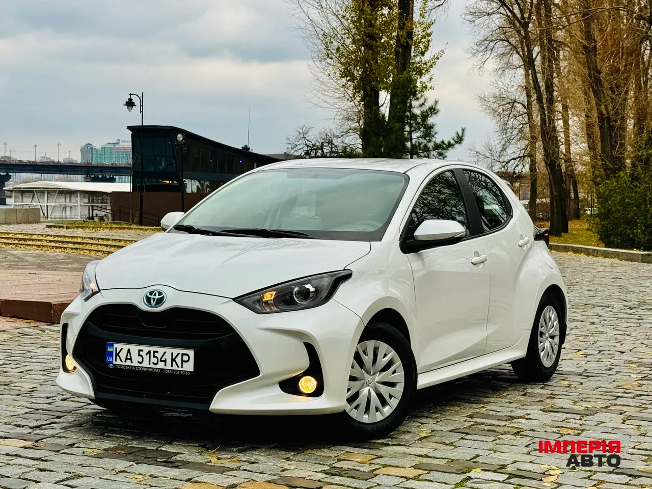 Toyota Yaris - фото 3