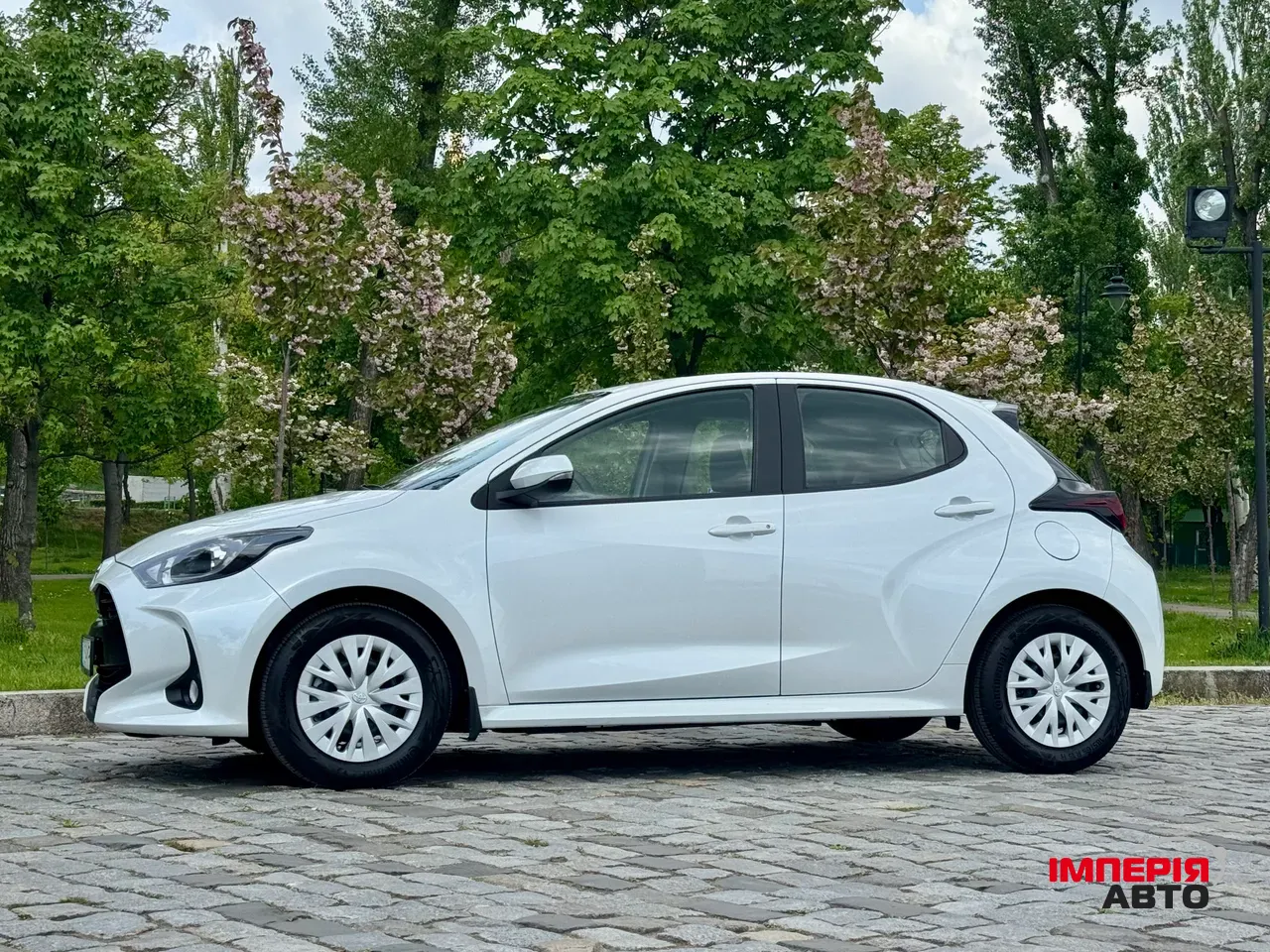 Toyota Yaris - фото 6