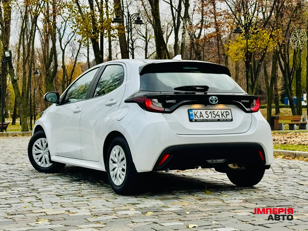 Toyota Yaris - фото 4