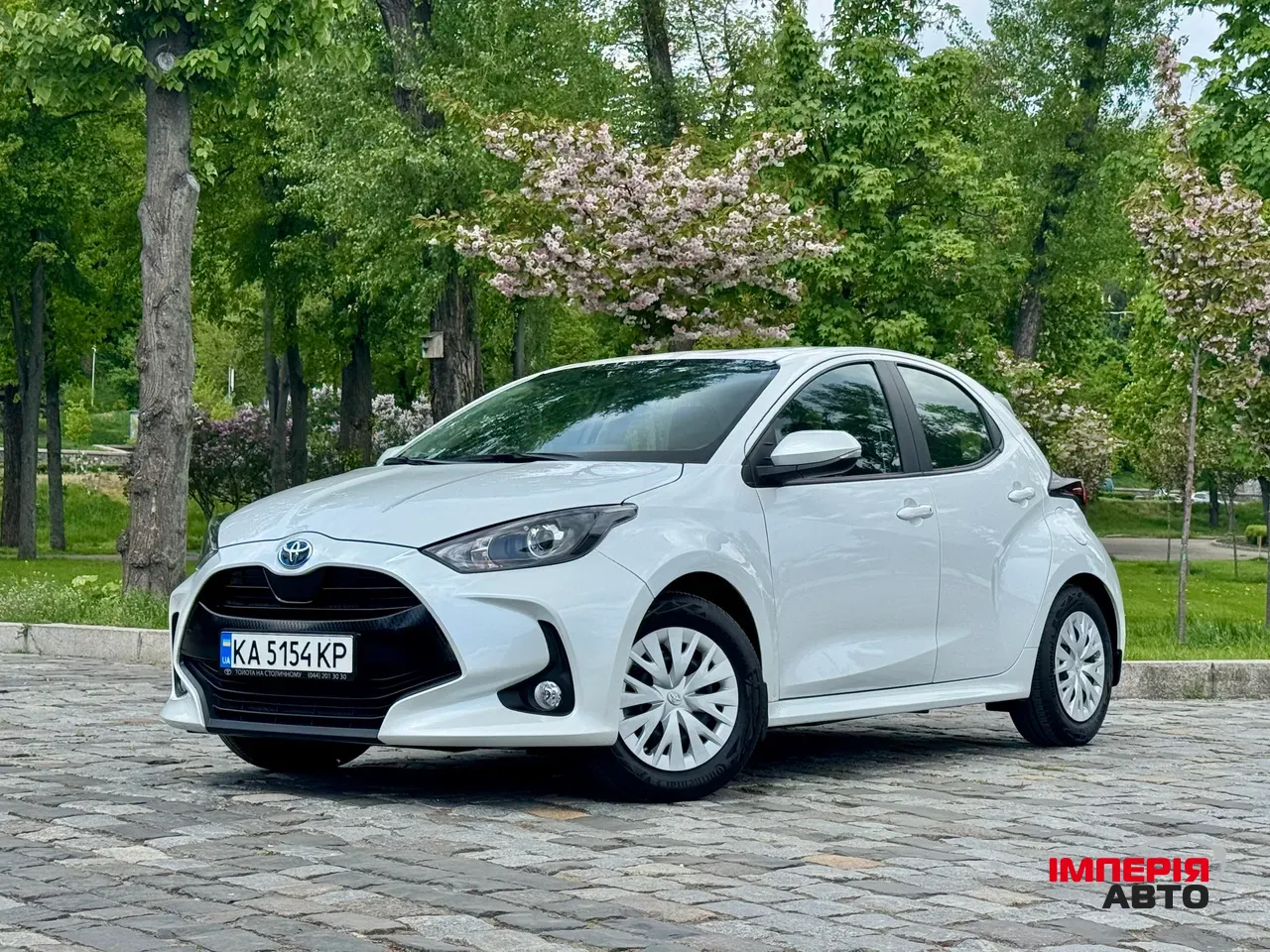 Toyota Yaris - фото 1