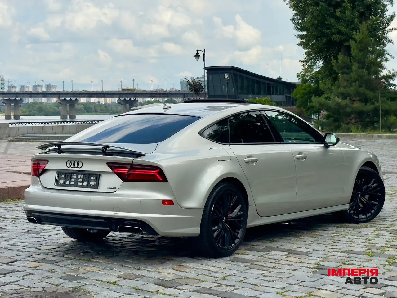 Audi A7 - фото 1