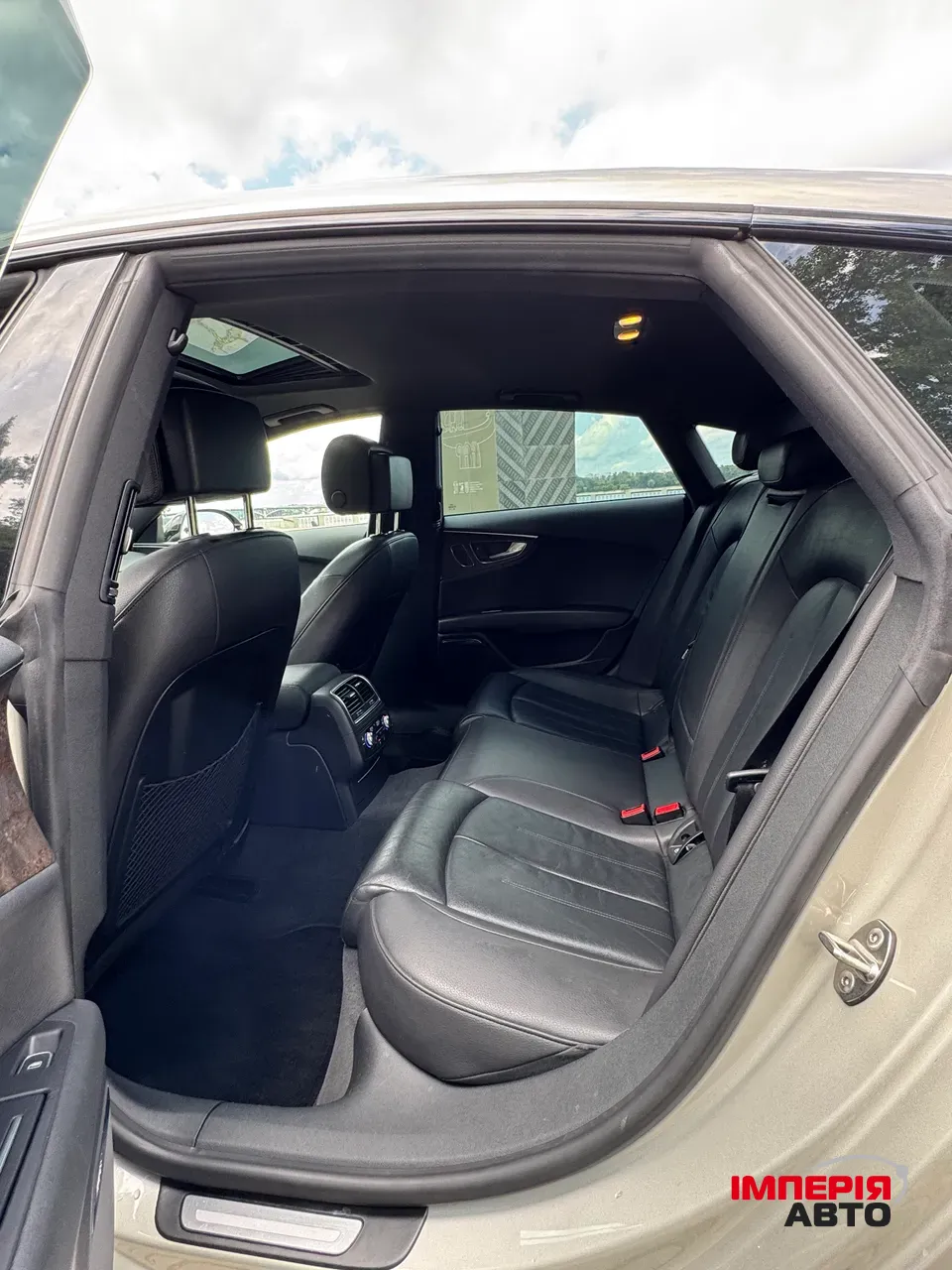 Audi A7 - фото 7