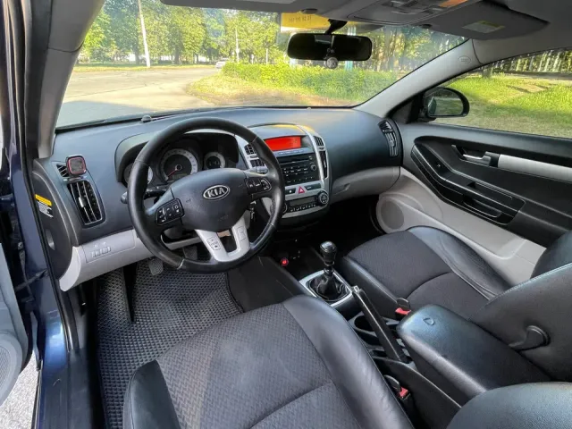 Kia Ceed - фото 2