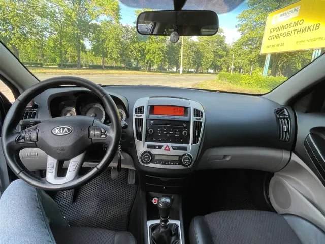 Kia Ceed - фото 4