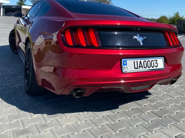 Ford Mustang - фото 5