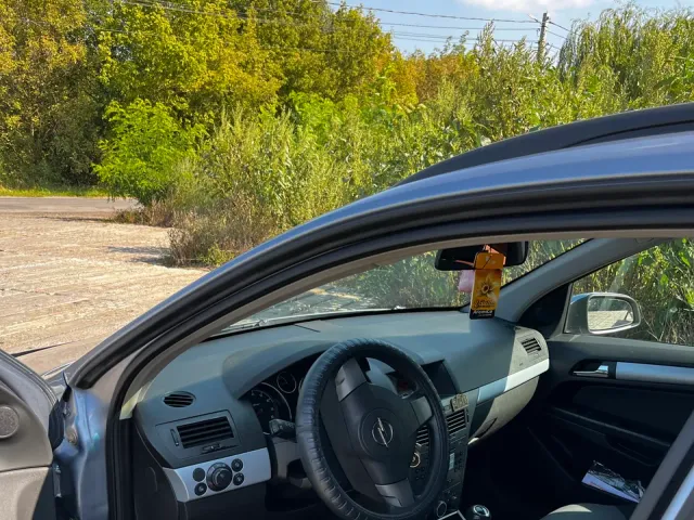 Opel Astra - фото 4