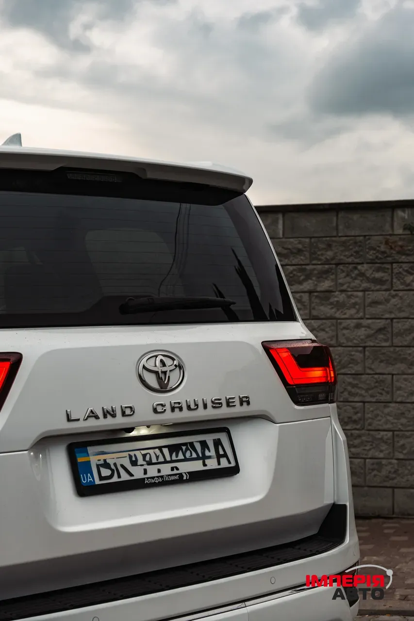 Toyota Land Cruiser - фото 6