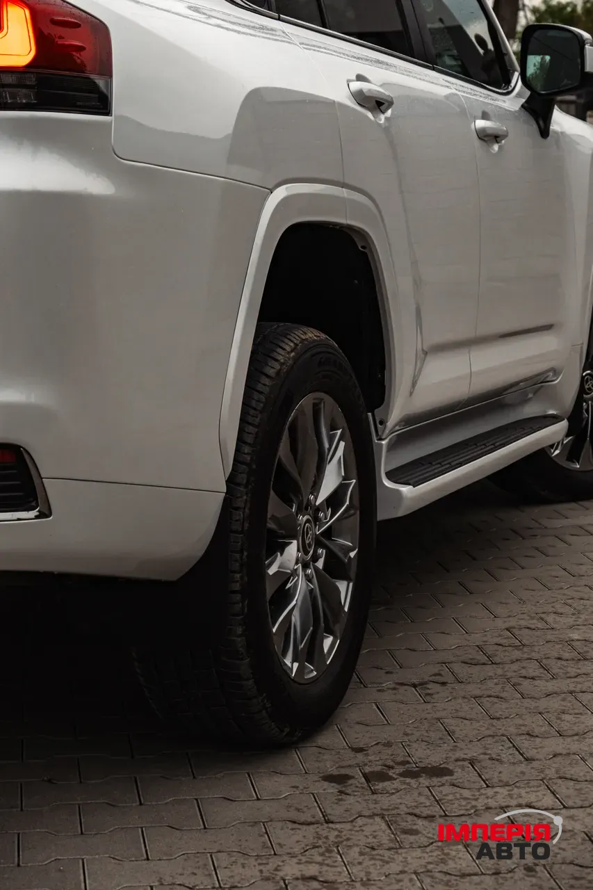 Toyota Land Cruiser - фото 5