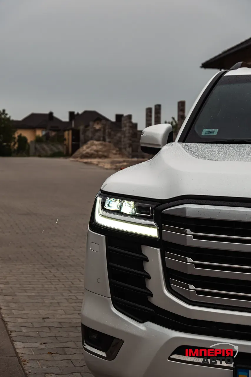 Toyota Land Cruiser - фото 3