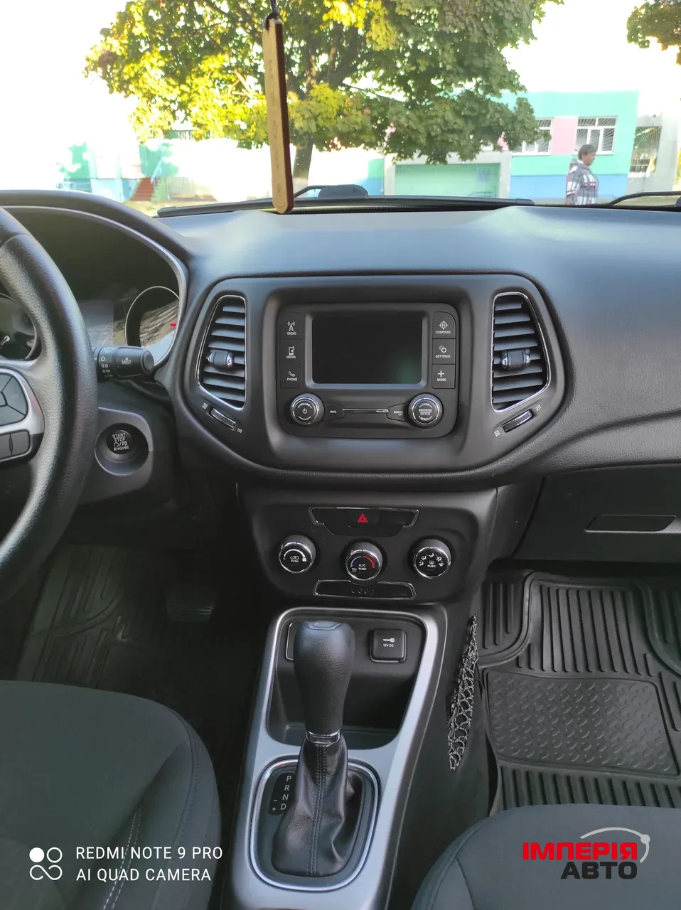 Jeep Compass - фото 19