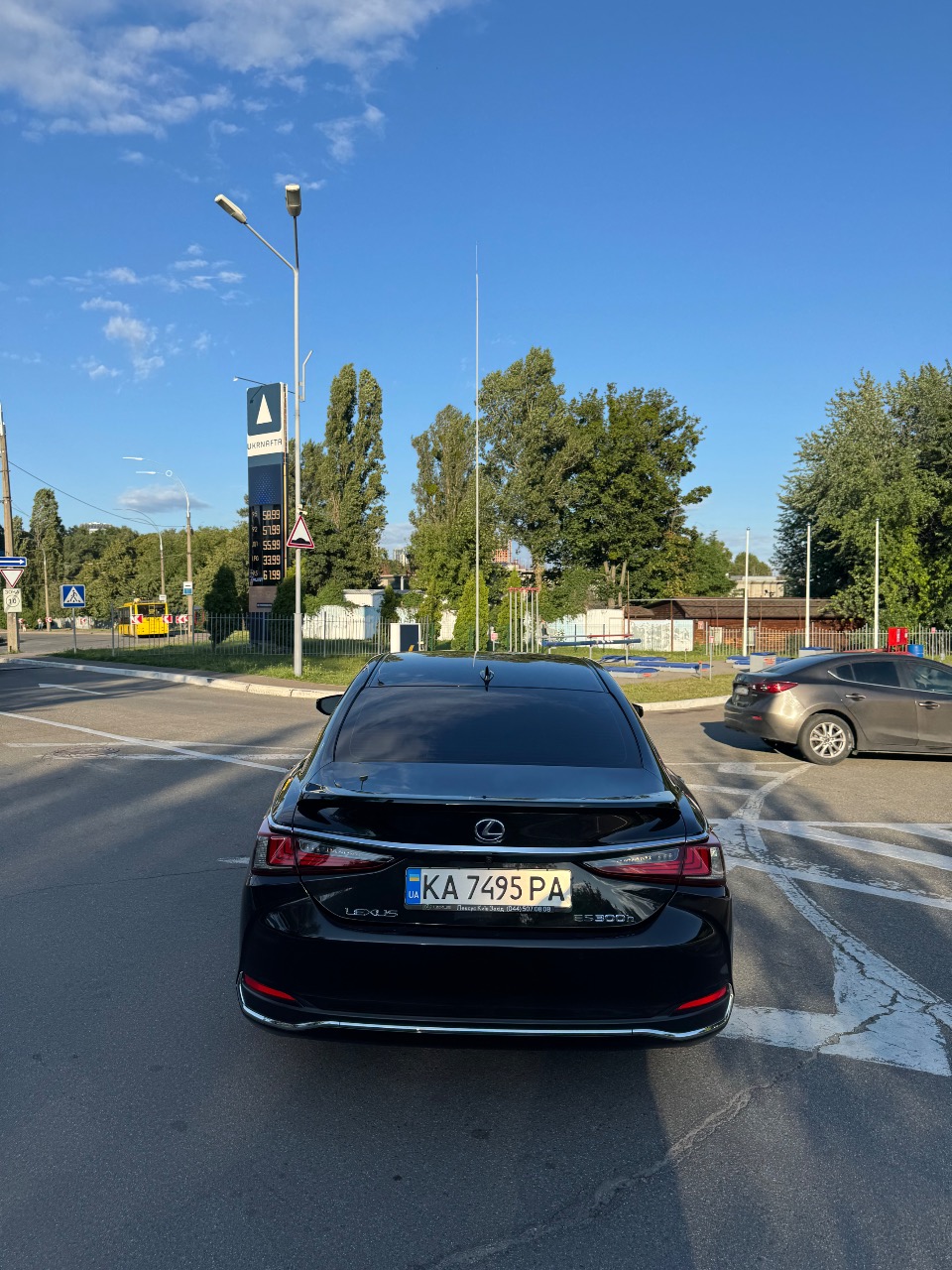 Lexus ES - фото 6