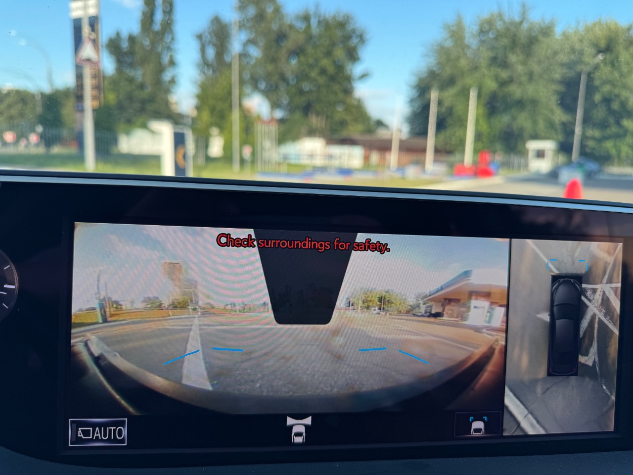 Lexus ES - фото 13