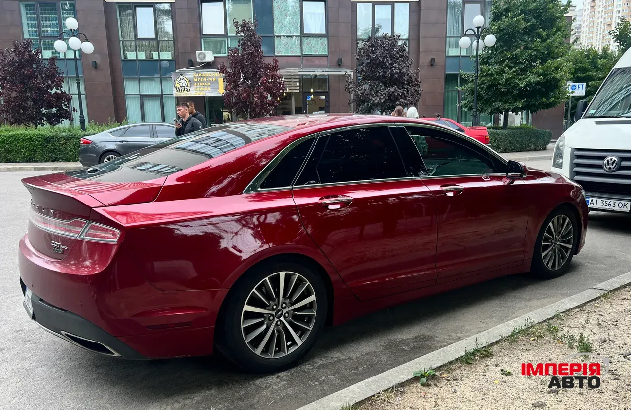 Lincoln MKZ - фото 3