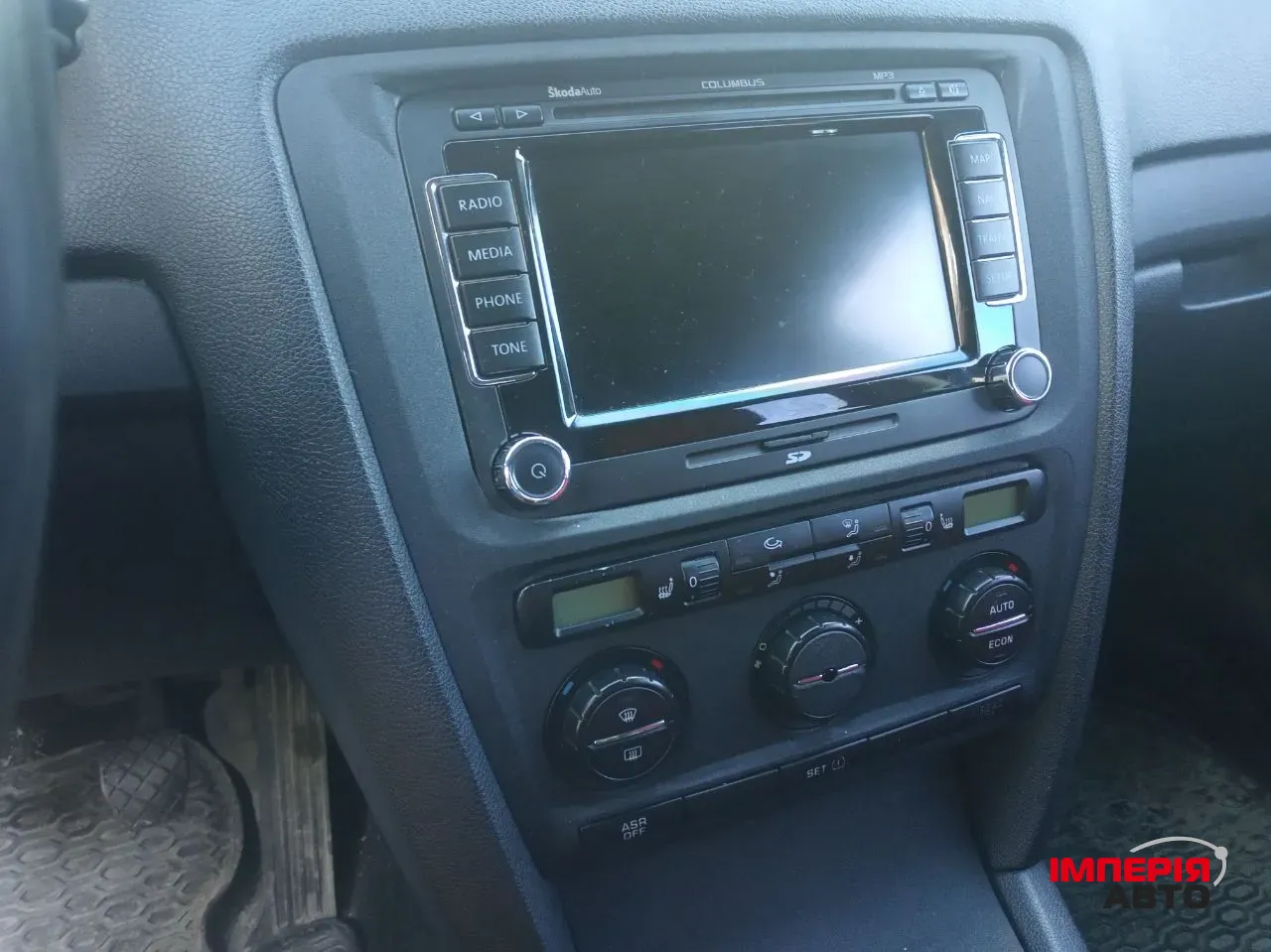 Skoda Octavia - фото 7