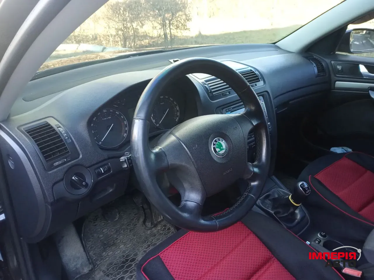 Skoda Octavia - фото 9