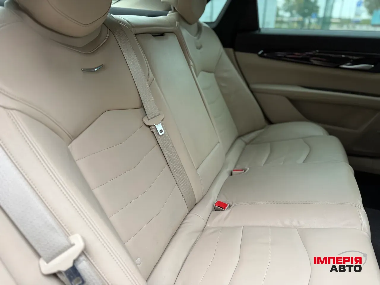 Cadillac CT6 - фото 17