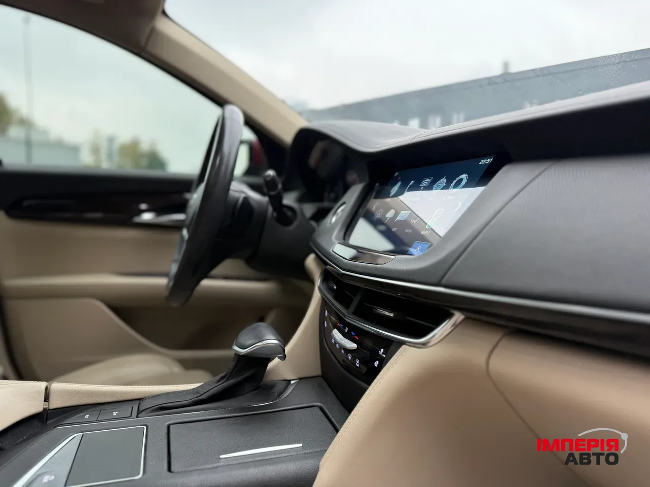 Cadillac CT6 - фото 18