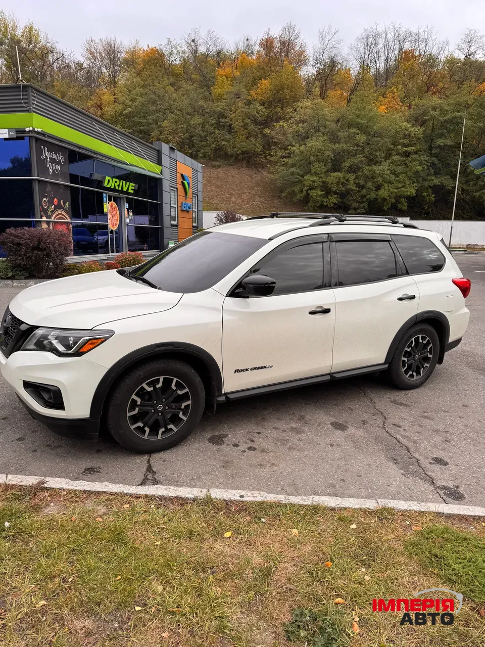 Nissan Pathfinder - фото 2