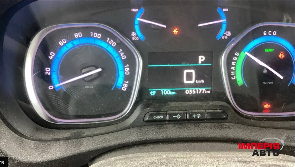 Citroen Jumpy - фото 9