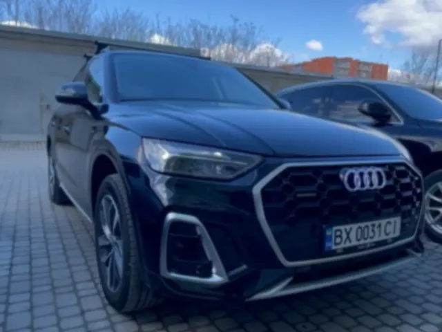 Audi Q5 - фото 1