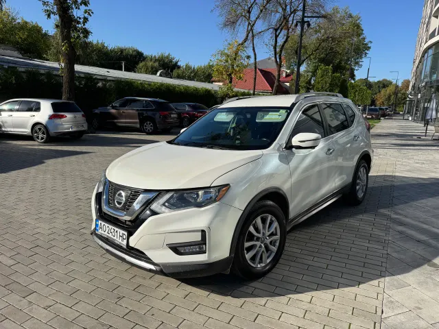 Nissan Rogue - фото 4