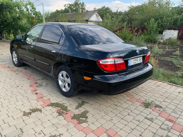 Nissan Maxima - фото 1
